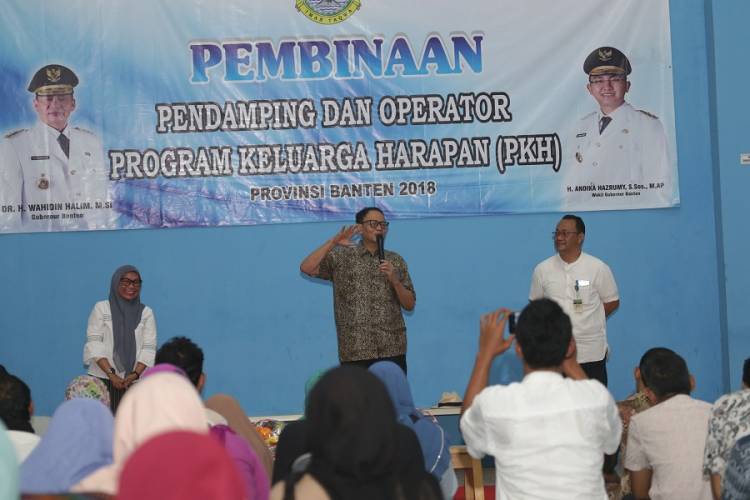 Gubernur Banten Wahidin Halim Menyebutkan PKH Mitra Pembangunan Banten