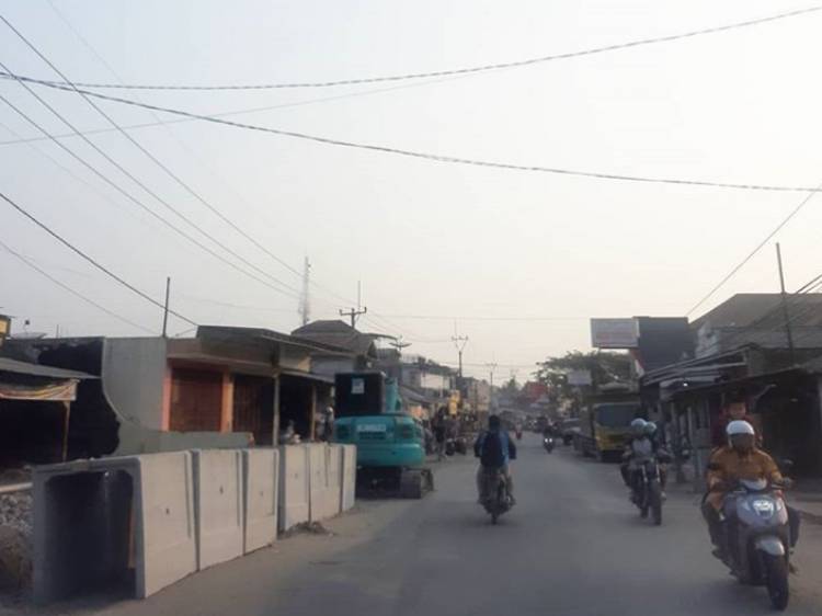 Perbaikan Drainase dan Peningkatan Kualitas Jalan Provinsi Ruas Bayah - Cikotok