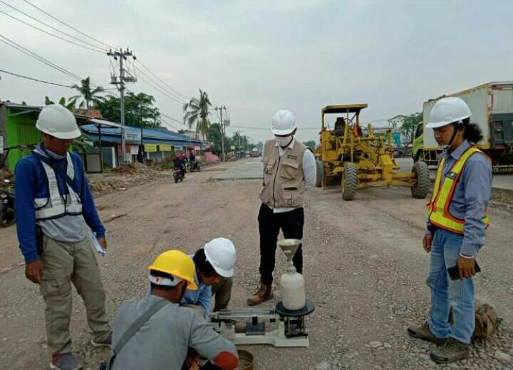 Dinas PUPR Lanjutkan Pelebaran Jalan Pakupatan - Palima 