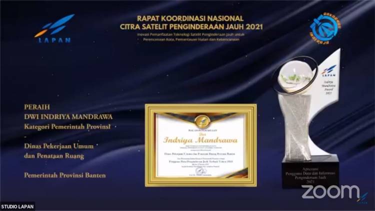 Penghargaan Indriya Mandrawa dari LAPAN untuk Dinas PUPR Provinsi Banten